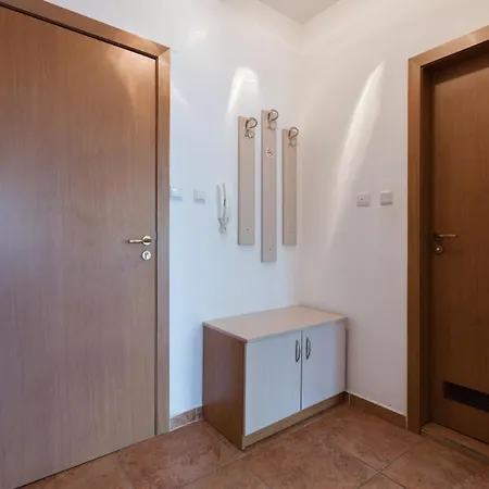 Private In Yassen Апартамент *
